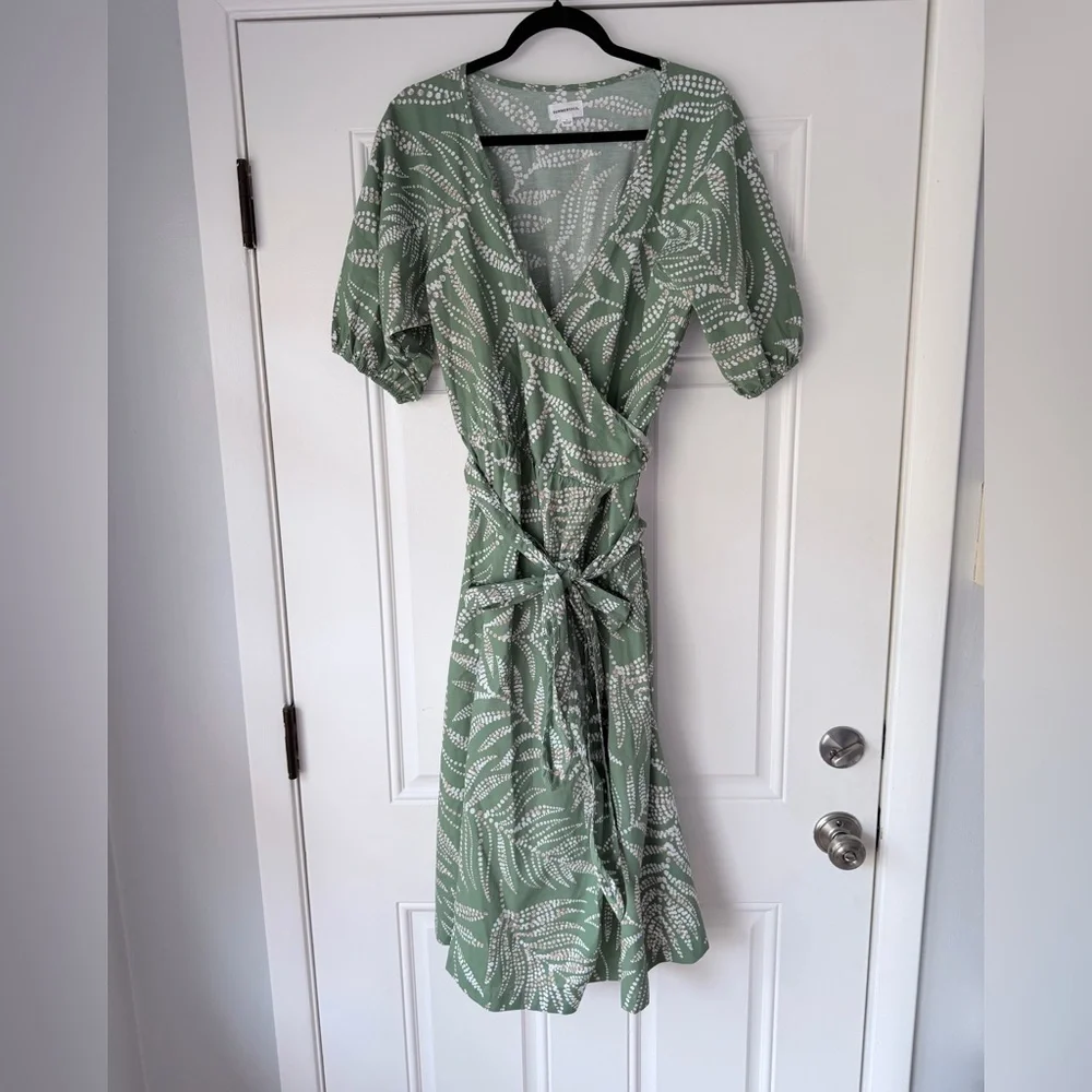 SUMMERSALT size L The Coastal Poplin Puff-Sleeve Wrap Midi Dress green - Picture 2 of 5